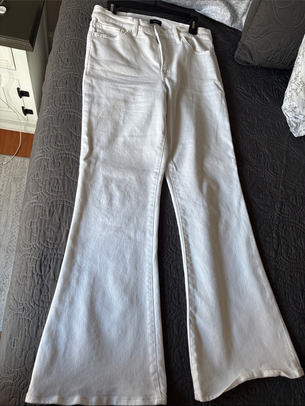 Express White Women's Flare Jeans - High Waist Wide Leg